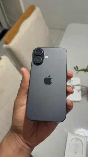 iPhone 16