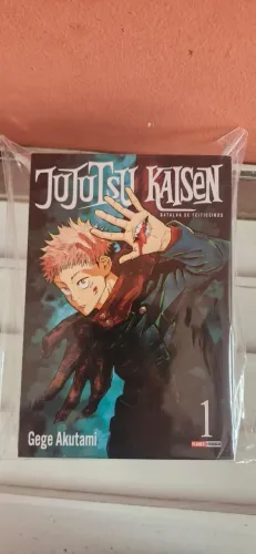 MANGÁ DE "JUJUTSU KAISEN" BEM CONSERVADO