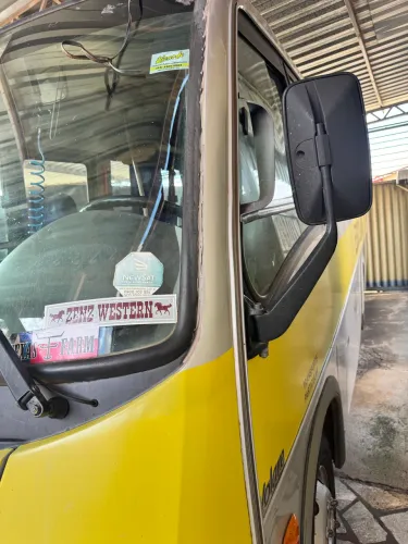 Microônibus executivo 28 passageiros enteressado chama no zap *