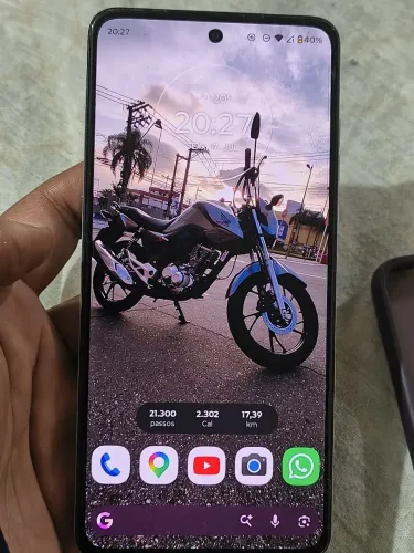 Moto G84