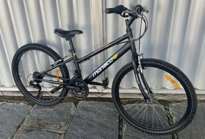 Bicicleta aro 24/21 velocidades semi nova