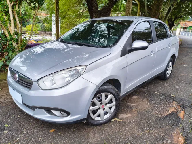 Fiat Grand Siena Attrac. 1.4 EVO F.flex 8V 2013