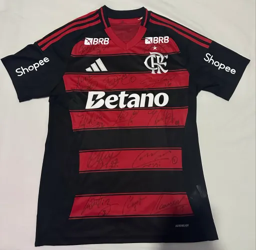Camisa Flamengo Danilo autografada pelo elenco 2025