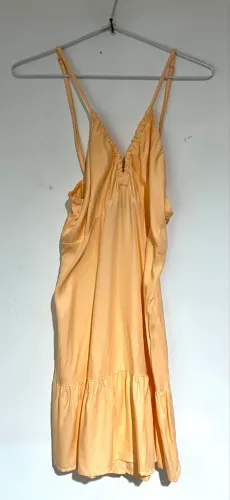 Vestido curto decote franzido tam M Maria Filó