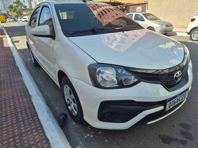 Toyota Etios X Sedan 1.5 Flex 16V 4P Mec. 2019