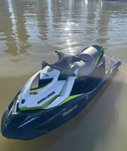 JET SKI SEADOO GTI 130 SE ÚNICO DONO 77HRS