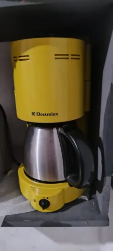 Cafeteria retrô perfeito estado de uso