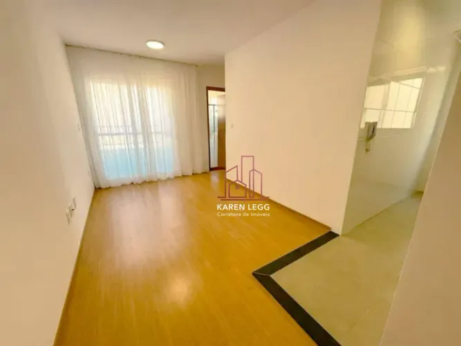Apartamento com 2 dormitórios para alugar, 50 m² por R$ 3.175,00/mês - Samambaia Sul - Sam