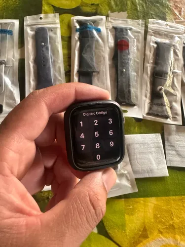 Apple Watch Series 5 de 44 mm com conectividade GPS + Cellular