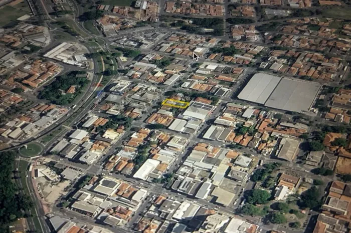 Terreno Comercial a venda no Centro de Jaguariúna-SP por R$ 1.100.000,00