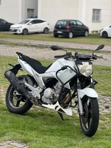 Yamaha YS 250 Fazer/ Fazer L. Edition /blueflex 2014