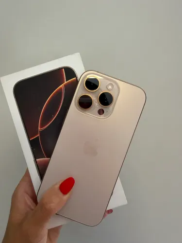 iPhone 16 Pro 