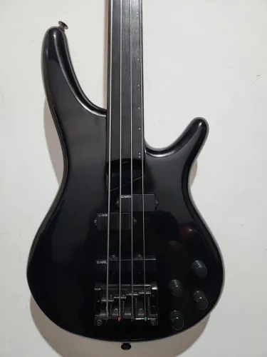 Baixo ibanez SR800 fretless de fabrica japonês anos 90 todo original com circuito ativo