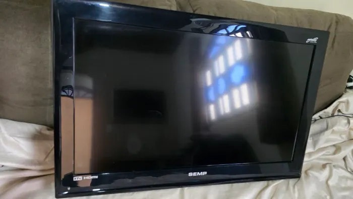 TV LCD '32 Semp Toshiba lc3246wda