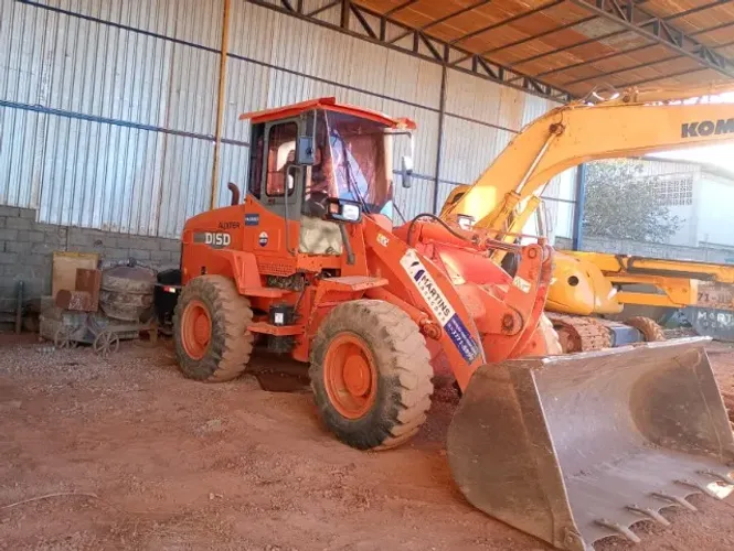 PÁ CARREGADEIRA DOOSAN 2019