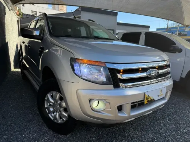 Ford Ranger XLS 2.5 16V 4X2 CD Flex 2013