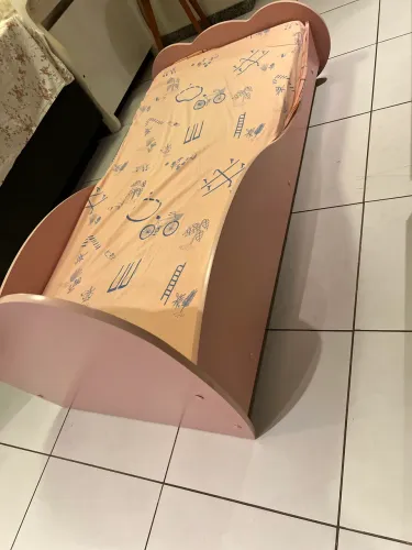 VENDO MINI CAMA COM COLCHÃO 