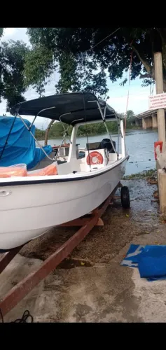 Lancha para pesca