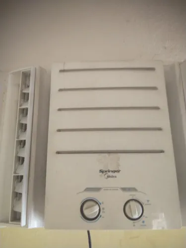 Vendo esse ar-condicionado springer