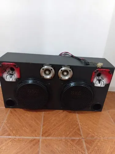 Caixa de som pra carro