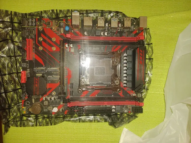 Kit Xenon 2667 v4 16gb ram (pouco usado)