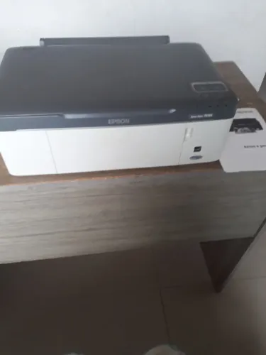 Aparelho de som, impressora, videocassete, Tv