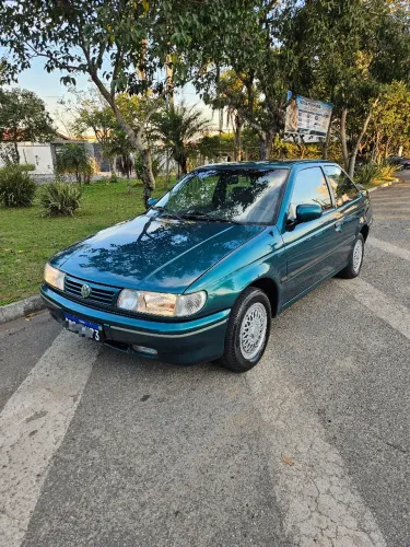 Volkswagen Logus 1.8 / CLI / CL (álcool) 1996