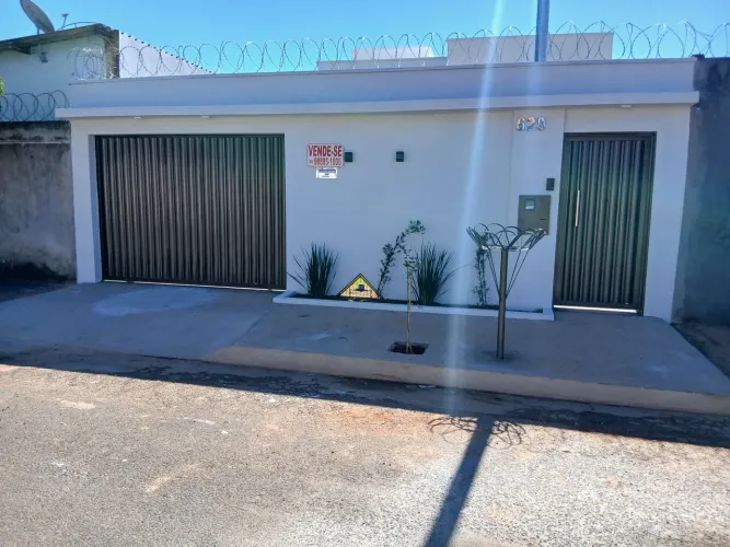 Casa 3 quartos nova 1 banheiro 1 cozinha americana 