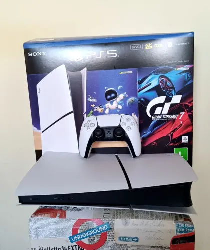 PS5 Slim 825gb Digital - Semi Novo
