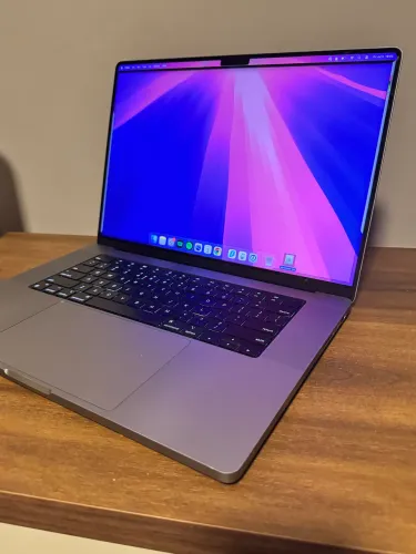 Apple MacBook Pro M1 64GB RAM 1T 16polegadas