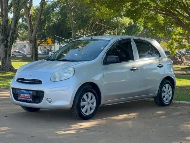Nissan March 1.0 16V Flex Fuel 5P 2012