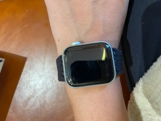 Apple Watch Series 4 40mm prata 