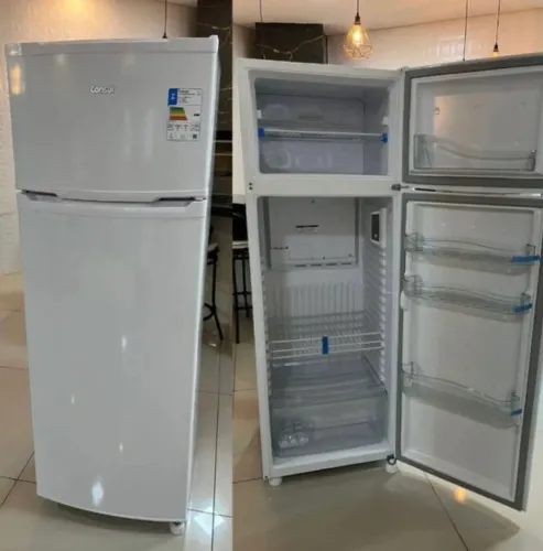 Vende se Geladeira