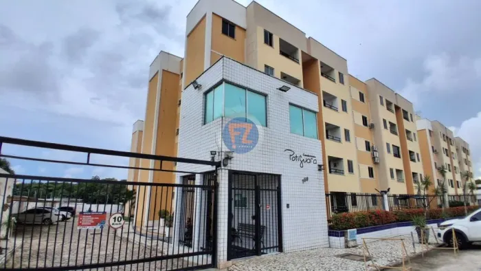 Locação de Apartamentos / Padrão na cidade de Fortaleza