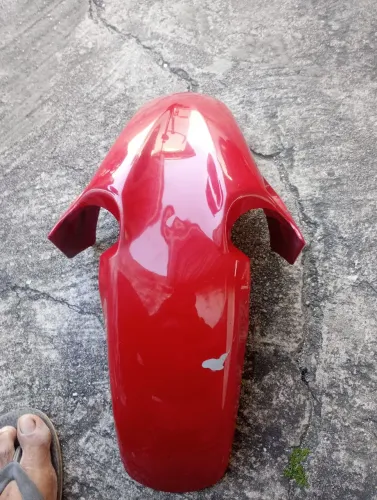paralama dianteiro da CB 300
