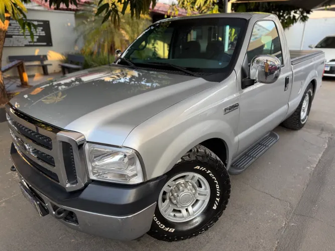 Ford F-250 XLT 3.9 4X2 Diesel TB 2009