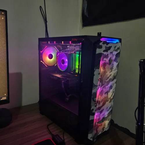 PC Completo | Ryzen 7 3700X + RX 6600M + 32GB