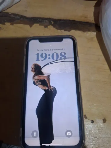 VENDO IPHONE XR 128GB COM DEFEITO