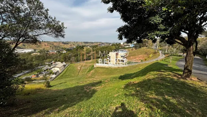 Terreno para Venda 1578 m² No Condomínio Mirante do Vale