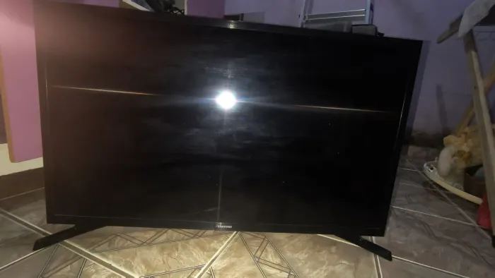 TV 32 Polegadas Smart Samsung com Wi-fi e entrada LAN-HDMI-RCA