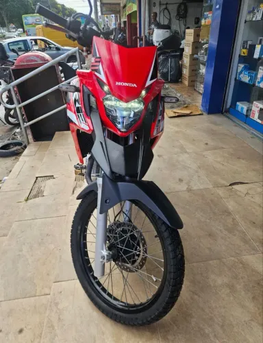 Xre 300 2023