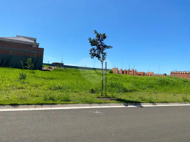Terreno à venda no condomínio Creta, Indaiatuba - SP