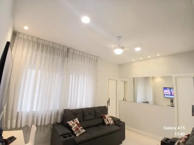 Apartamento para venda possui 69 metros quadrados com 2 quartos em Icaraí - Niterói - Rio