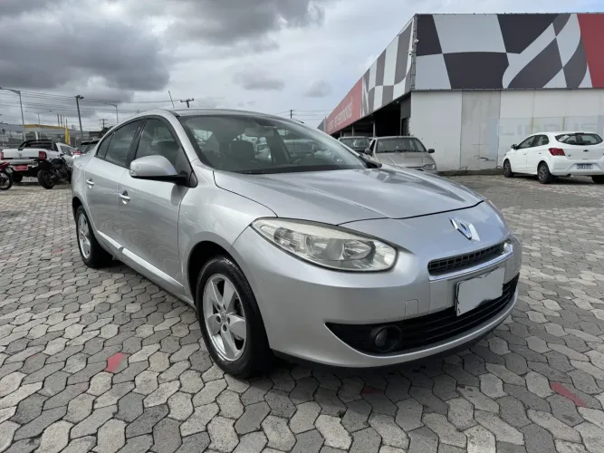 Renault Fluence Sed. Dynamique 2.0 16V Flex Aut. 2012