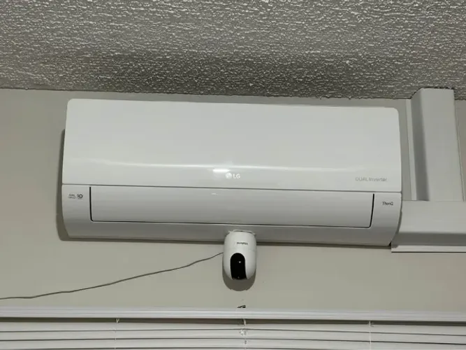 Ar-Condicionado LG Dual Inverter Voice +AI 9.000 BTUs - Quente e Frio