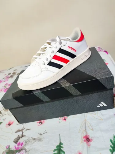 TENIS ADIDAS BREANET