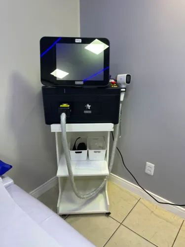 Máquina Depilação a Led - Lumii Pró - Fismatek