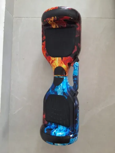 Hoverboard Skate Elétrico Led 6,5 Polegadas Bluetooth Cores