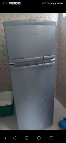 Geladeira Brastemp 2 portas sem gás 150 reais