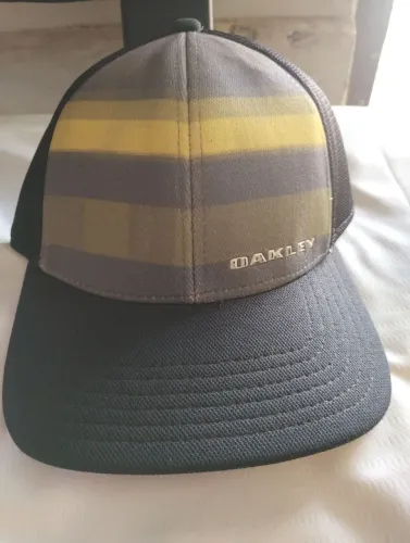 BONÉ OAKLEY ORIGINAL